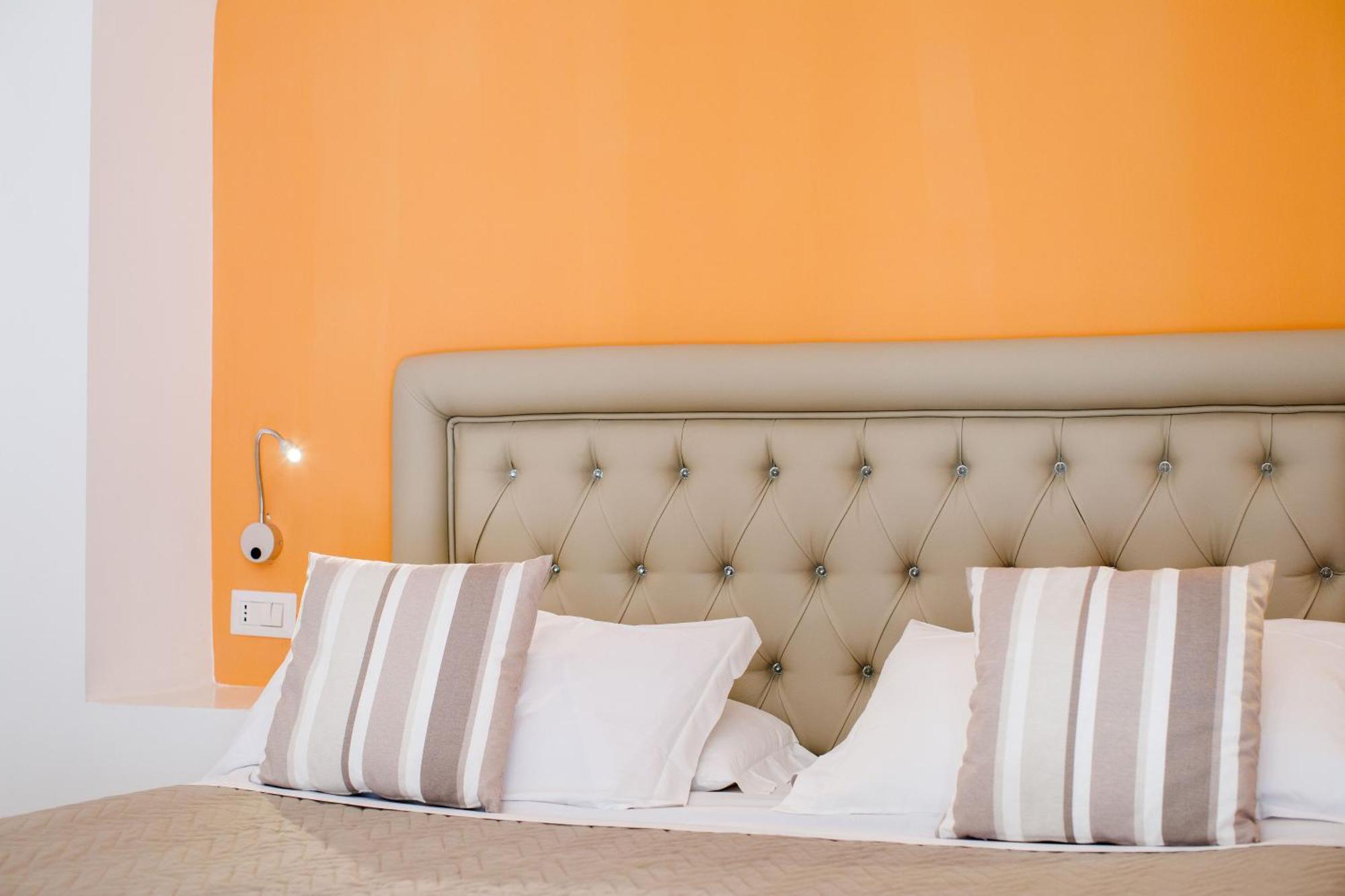 Sorrento Comfort Rooms Con Piscina Luaran gambar